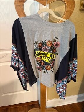 Fleetwood Mac Floral Graphic Kimono Top - Gray & Navy